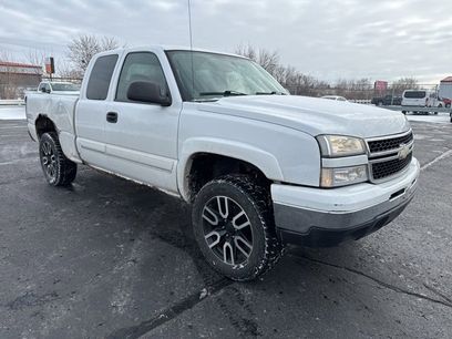 Used 2006 Chevrolet Silverado 1500 LT w/ Light Duty Power Package