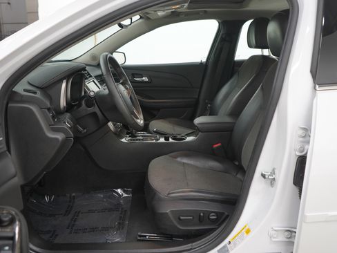 Used 2015 Chevrolet Malibu LT image 17
