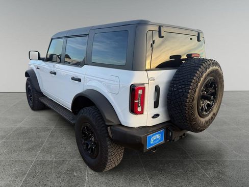 Used 2023 Ford Bronco Wildtrak image 3