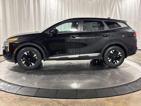 Certified 2026 Kia Sportage LX FWD image 8