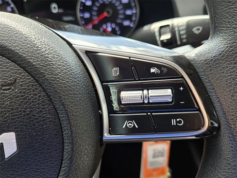 Used 2022 Kia Forte LXS image 24