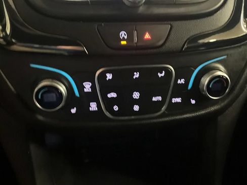 Used 2023 Chevrolet Equinox RS FWD image 22