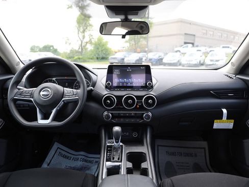 Used 2025 Nissan Sentra SV w/ Trunk Package FWD image 14