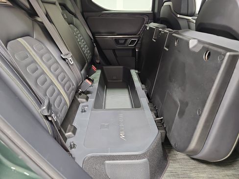 Used 2022 Rivian R1T Adventure image 24