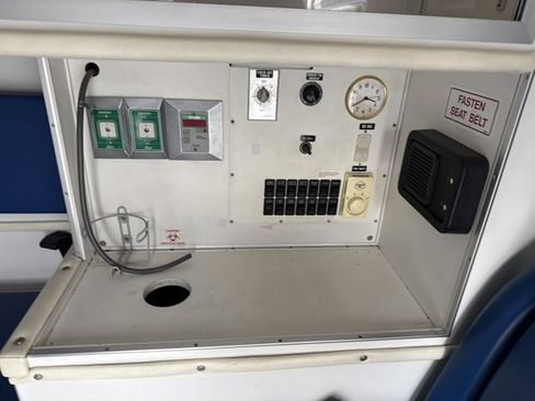 Used 2003 Ford F350 XL image 10