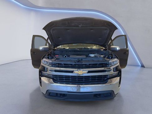 Used 2019 Chevrolet Silverado 1500 LT w/ All-Star Edition image 9
