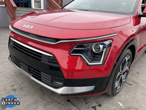 Used 2024 Kia Niro EX Touring image 92