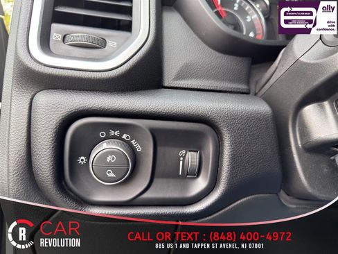 Used 2024 RAM 2500 Big Horn AWD/4WD image 39