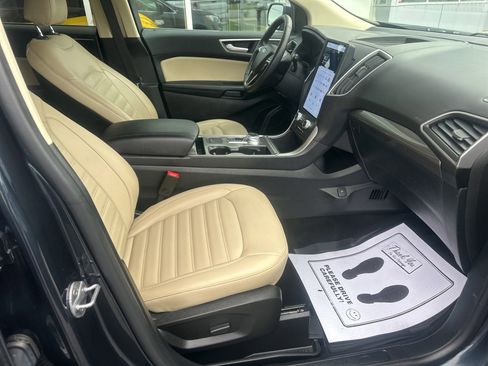 Used 2023 Ford Edge SEL w/ Convenience Package AWD/4WD image 9