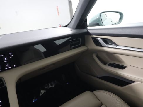 Certified 2025 Porsche Taycan image 14