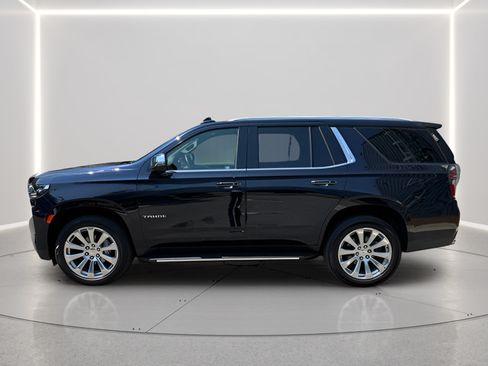 Used 2021 Chevrolet Tahoe Premier AWD/4WD image 2