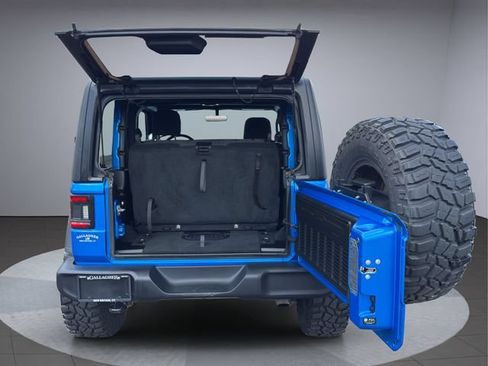 Used 2022 Jeep Wrangler Sport AWD/4WD image 27