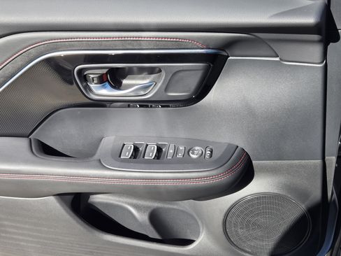 Certified 2025 Acura ADX A-Spec image 30