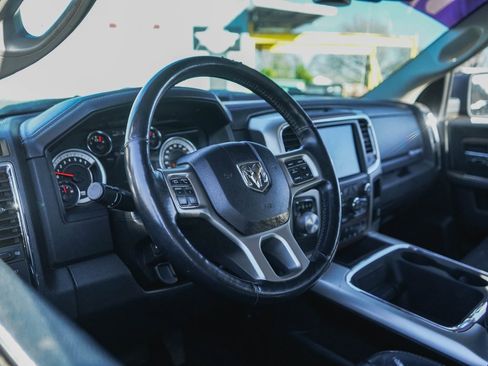 Used 2018 RAM 1500 Laramie image 6