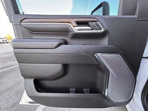 Used 2024 Chevrolet Silverado 3500 High Country w/ High Country Premium Package image 36