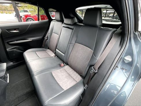 Used 2021 Toyota Venza XLE image 20