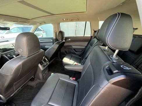 Certified 2023 Volkswagen Atlas SE w/ Panoramic Sunroof Package image 11