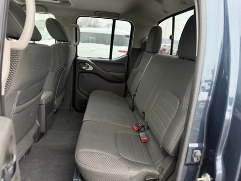 Used 2018 Nissan Frontier PRO-4X image 19