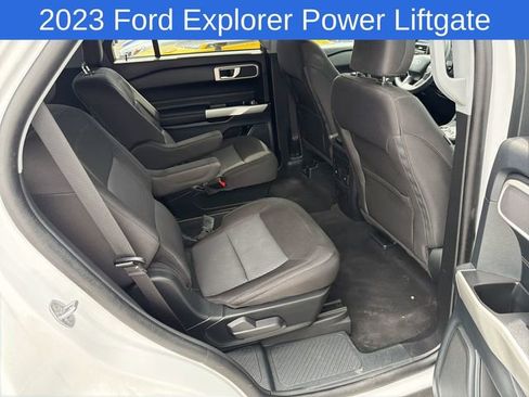 Used 2023 Ford Explorer XLT AWD/4WD image 23