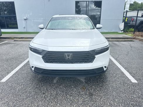 Used 2024 Honda Accord EX image 9