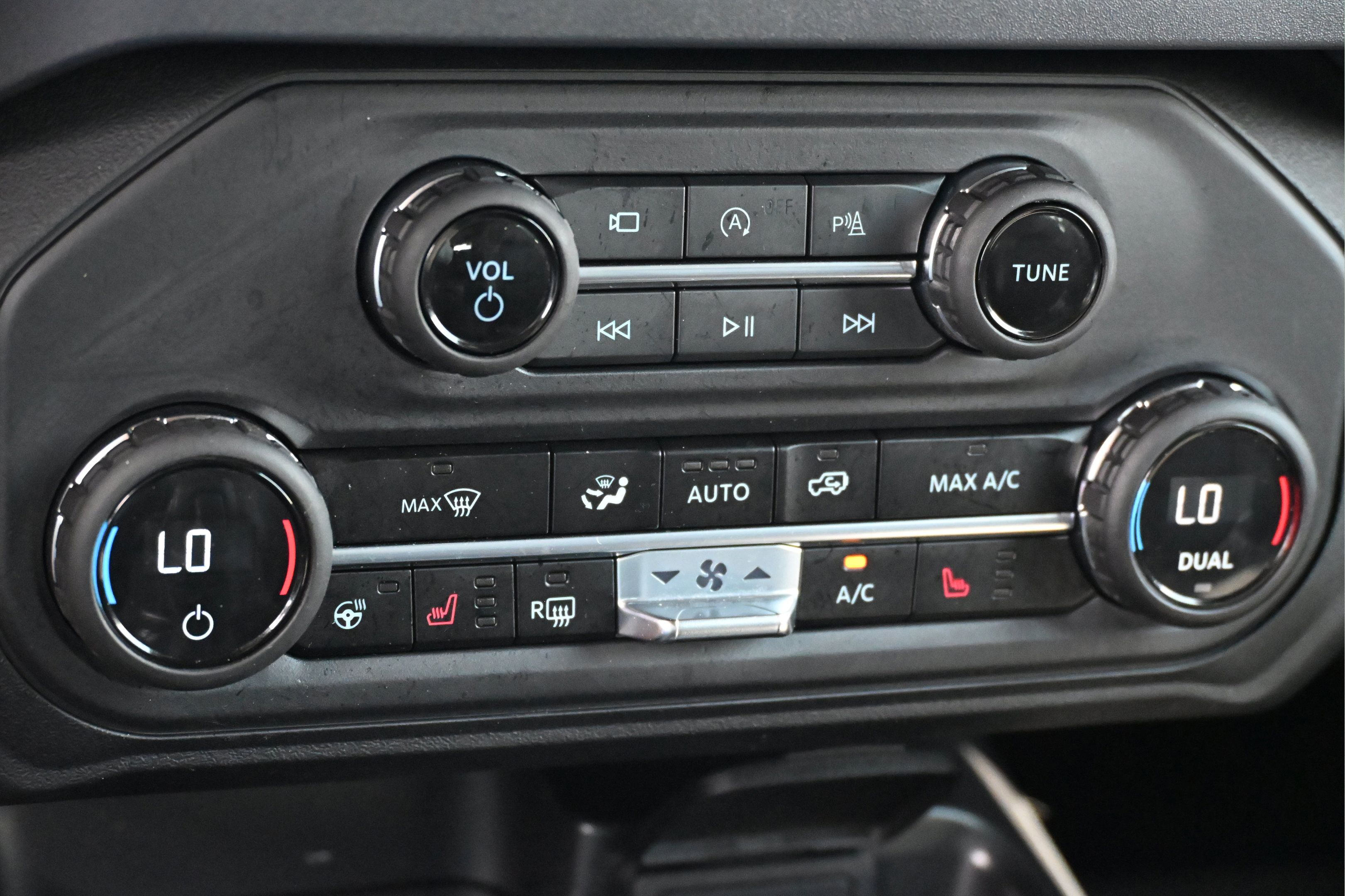 Used 2025 Ford Bronco Outer Banks AWD/4WD image 29