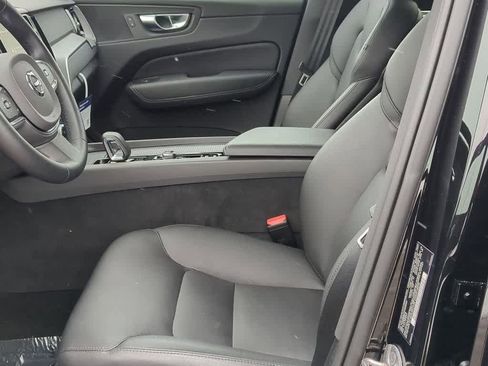 Certified 2025 Volvo XC60 T8 Core w/ Protection Package Premier image 15