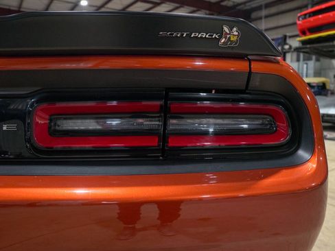 Used 2022 Dodge Challenger R/T Scat Pack w/ Driver Convenience Group image 39