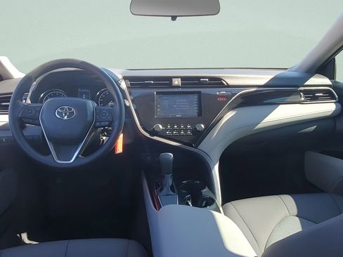 Used 2019 Toyota Camry LE image 24