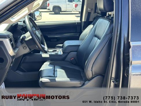 Used 2024 Ford Expedition XLT AWD/4WD image 11