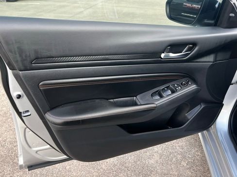 Used 2022 Nissan Altima 2.5 SR image 48