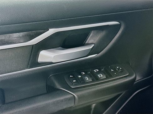 Used 2023 RAM 1500 Big Horn image 24