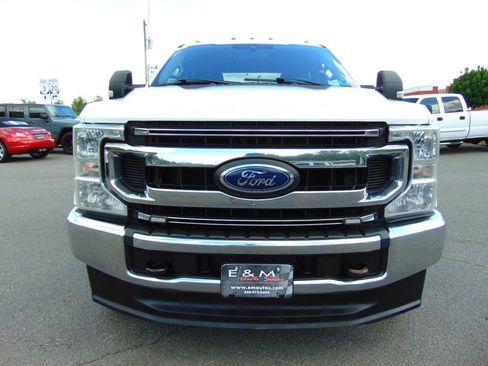 Used 2020 Ford F250 XLT w/ Snow Plow Prep Package AWD/4WD image 3