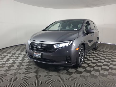 Certified 2023 Honda Odyssey EX-L image 8