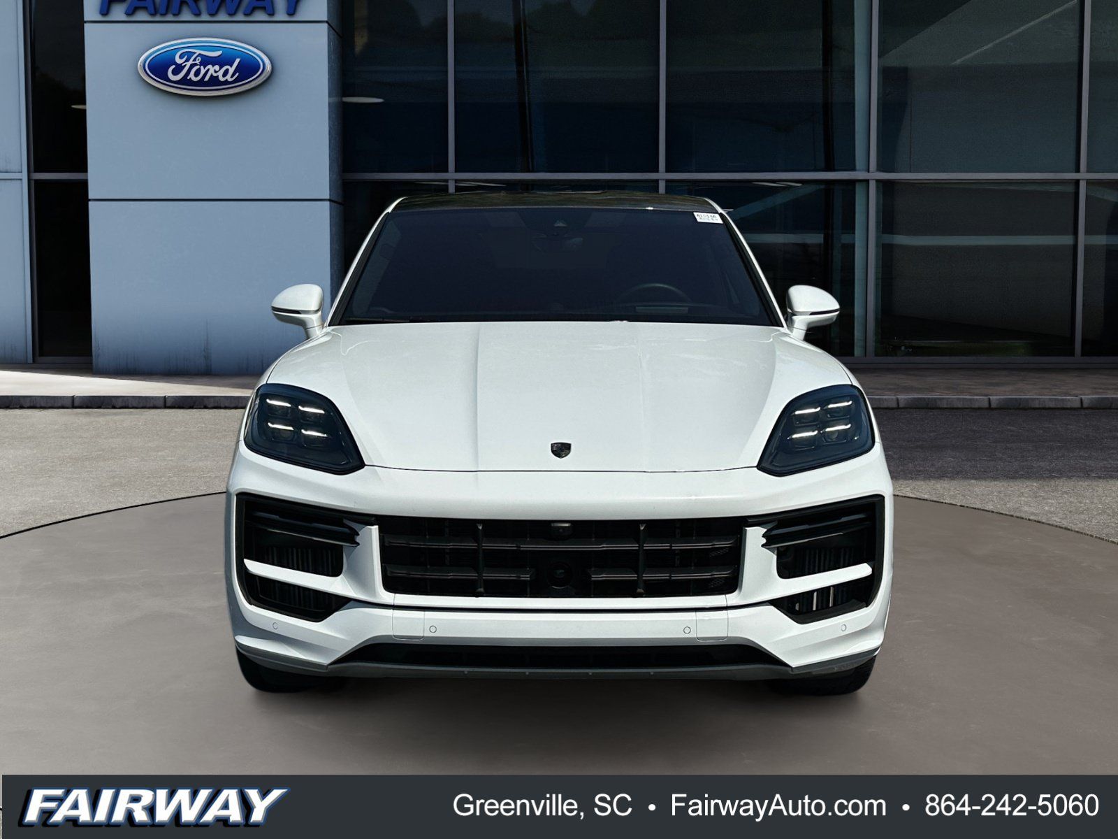 Used 2025 Porsche Cayenne Turbo AWD/4WD image 2