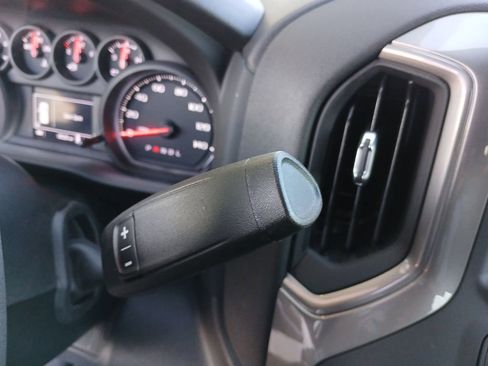 Used 2025 Chevrolet Silverado 1500 Custom image 16