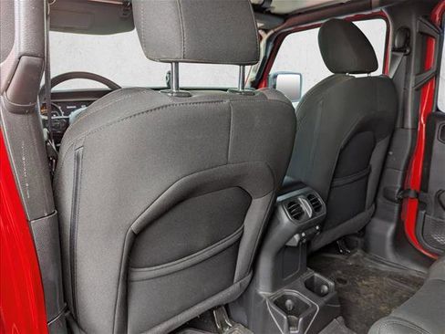 Used 2023 Jeep Wrangler Willys image 24