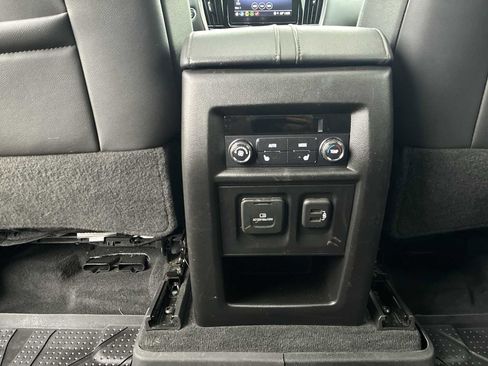 Certified 2022 Chevrolet Traverse High Country image 22