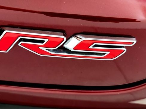 Used 2024 Chevrolet Trax RS w/ Sunroof Package FWD image 14