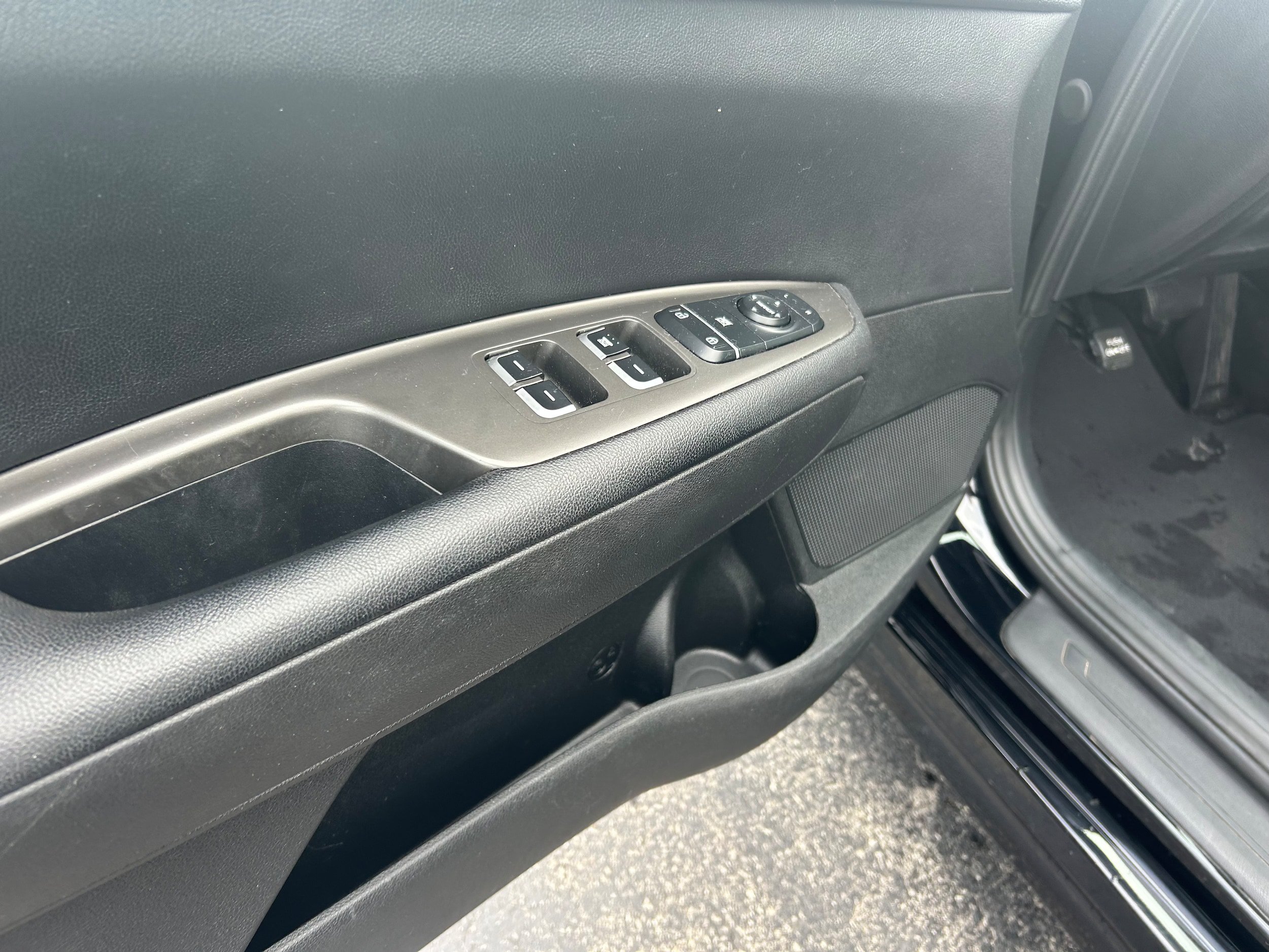 Used 2020 Kia Optima LX FWD image 3