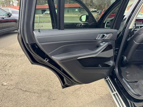 Used 2020 BMW X7 xDrive40i w/ Executive Package image 19