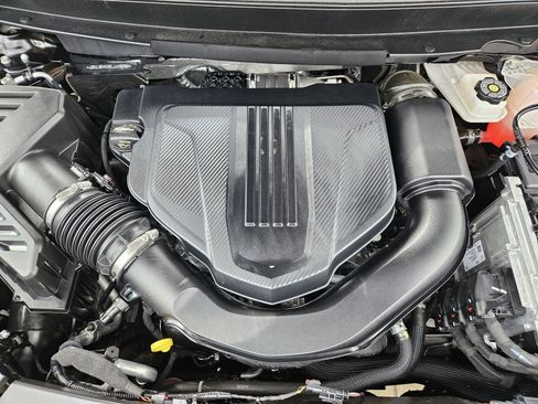 Used 2025 GMC Acadia Elevation image 34