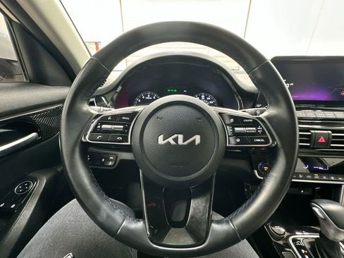 Certified 2023 Kia Seltos EX AWD/4WD image 12