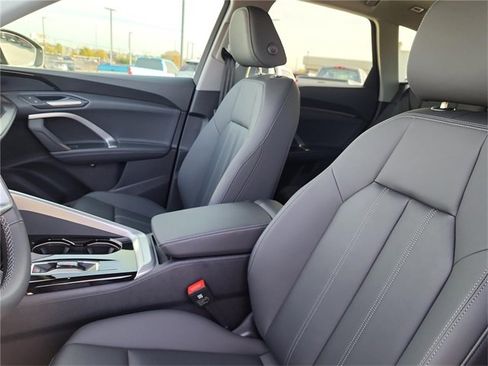 New 2025 Audi Q5 Premium image 23