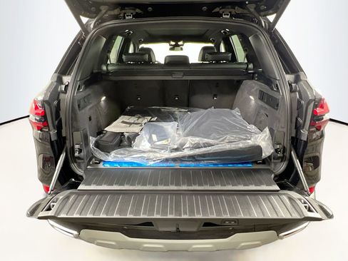 New 2026 BMW X5 xDrive50e w/ Climate Comfort Package image 28
