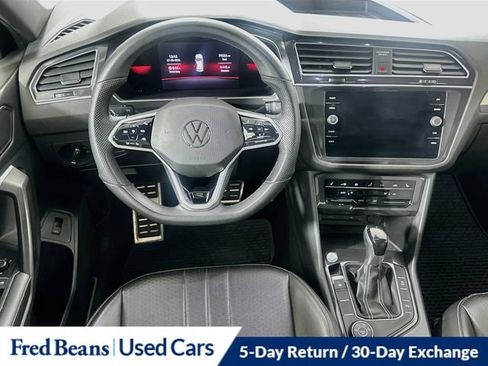 Used 2022 Volkswagen Tiguan SE R-Line AWD/4WD image 24