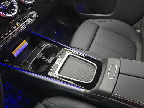 New 2026 Mercedes-Benz GLB 250 image 26