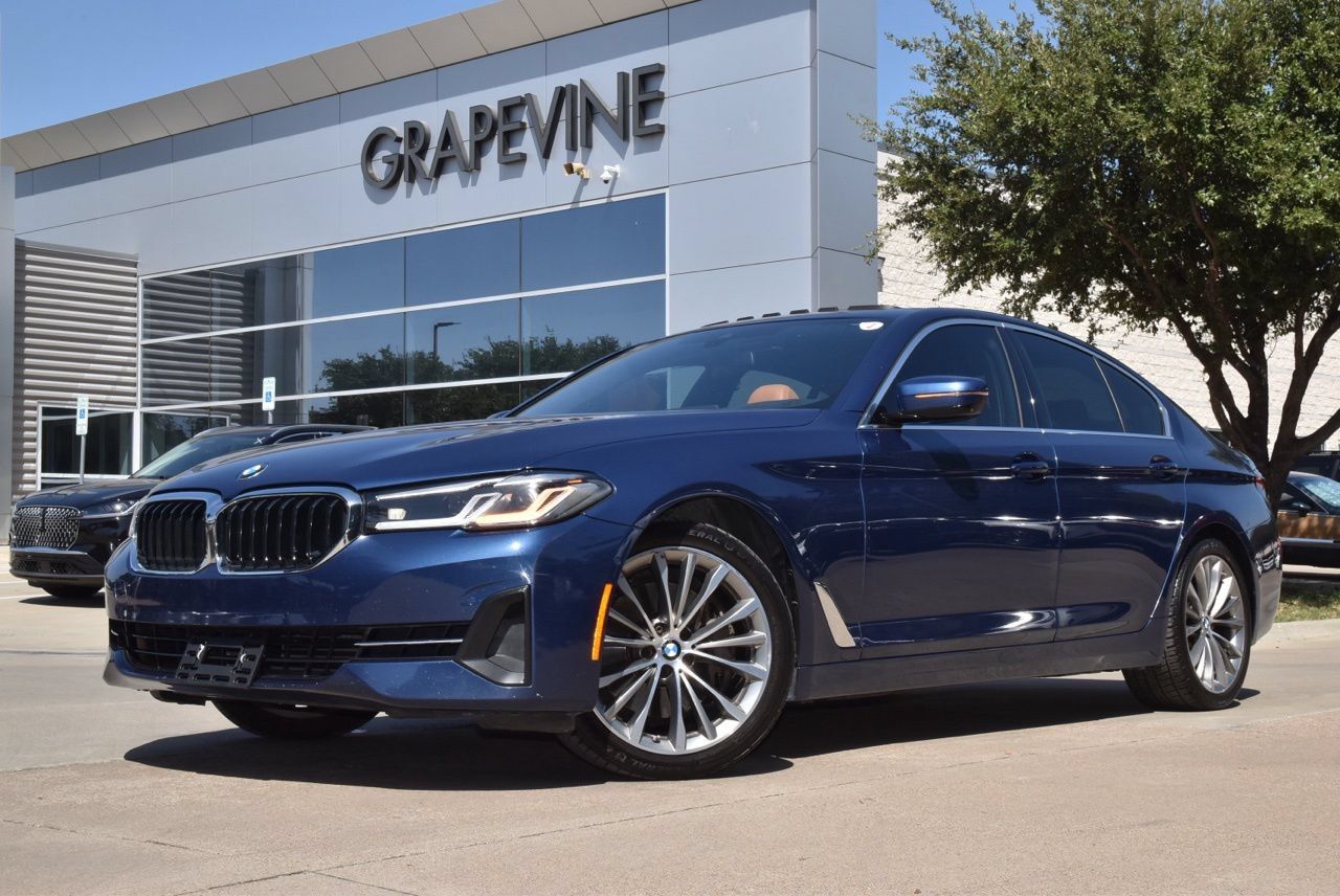 Used 2021 BMW 540i w/ Convenience Package RWD image 2