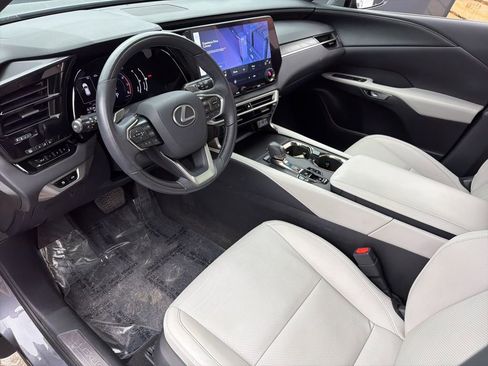 Used 2023 Lexus RX 350 Premium w/ Accessory Package (Z1) image 11