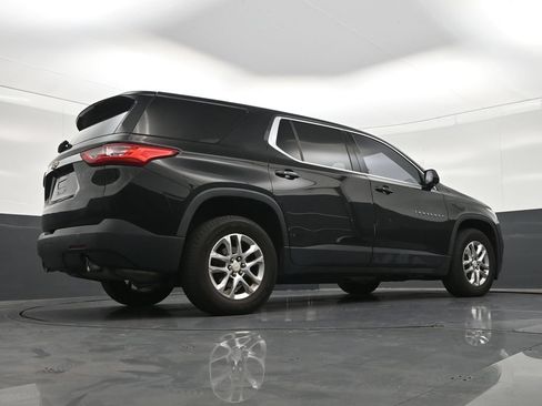Used 2018 Chevrolet Traverse LS FWD image 30