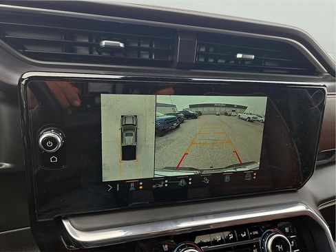 Used 2023 GMC Sierra 1500 Denali Ultimate image 13